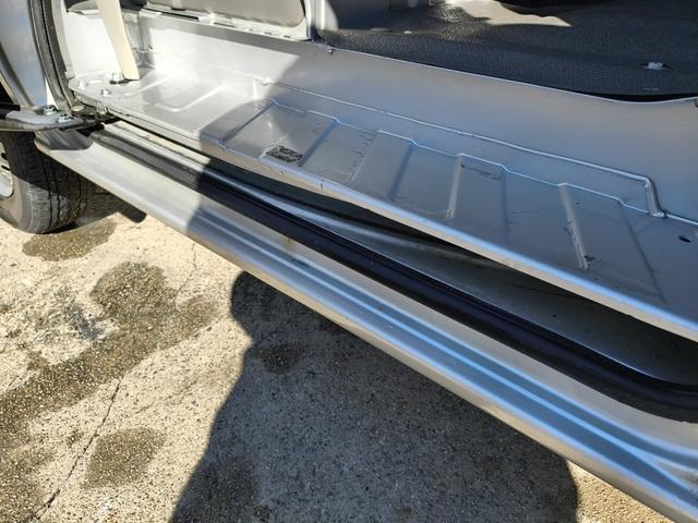 エブリイ ＰＣ　エアコン　Ｗエアバック　パワステ　３５０ｋｇ　レギュラーガソリン車　両側スライドドア　５速オートマ　レベライザー　パワーウインドウ　社外オーディオ　キーレス　禁煙車　オーバーヘッドコンソール　ＥＴＣ（44枚目）