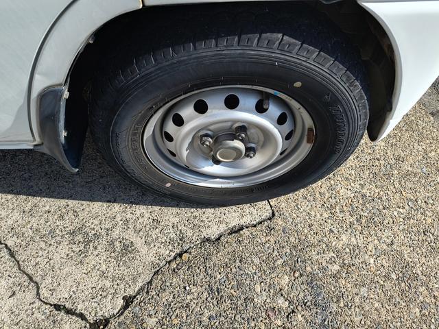 ミニキャブバン CD エアコン ダブルエアバック パワステ 最積載量350kg レギュラーガソリン車 両側スライドドア 3速オートマ レベライザー パワーウインドウ 純正デッキ キーレス ETC(17枚目)