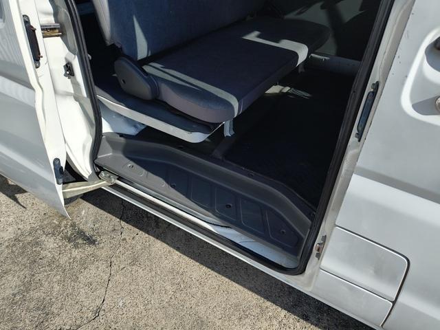 ミニキャブバン CD エアコン ダブルエアバック パワステ 最積載量350kg レギュラーガソリン車 両側スライドドア 3速オートマ レベライザー パワーウインドウ 純正デッキ キーレス ETC(39枚目)