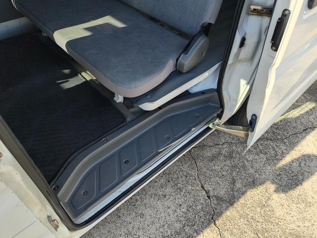 ミニキャブバン CD エアコン ダブルエアバック パワステ 最積載量350kg レギュラーガソリン車 両側スライドドア 3速オートマ レベライザー パワーウインドウ 純正デッキ キーレス ETC(52枚目)