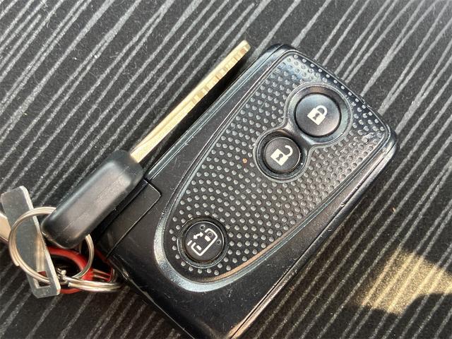 タント Ｇスペシャル　ＥＴＣ　電動スライドドア　ナビ　ＴＶ　スマートキー　アイドリングストップ　電動格納ミラー　ベンチシート　ＣＶＴ　盗難防止システム　ＡＢＳ　ＣＤ　ＤＶＤ再生　ＵＳＢ　アルミホイール　衝突安全ボディ（9枚目）