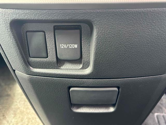 ヴェルファイア ２．４Ｚ　ＥＴＣ　バックカメラ　ＴＶ　クリアランスソナー　両側電動スライドドア　ＨＩＤ　スマートキー　後席モニター　３列シート　ＣＶＴ　アルミホイール　ＣＤ　ＤＶＤ再生　ＵＳＢ　Ｂｌｕｅｔｏｏｔｈ（31枚目）