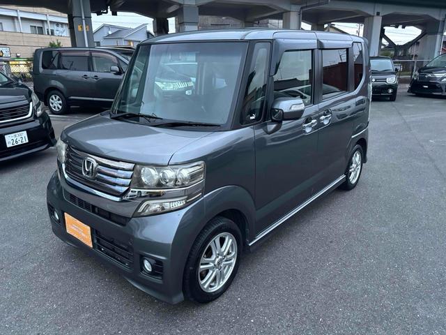 Ｎ－ＢＯＸカスタム Ｇ・Ｌパッケージ　両側スライド・片側電動　ＴＶ　ＨＩＤ　スマートキー　アイドリングストップ　ベンチシート　ＣＶＴ　盗難防止システム　ＡＢＳ　ＥＳＣ　ＣＤ　Ｂｌｕｅｔｏｏｔｈ　アルミホイール　エアコン　パワーステアリング（17枚目）