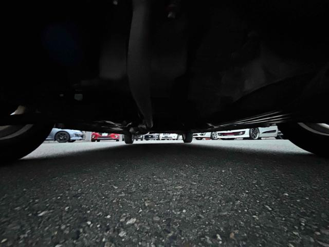 Ｎ－ＢＯＸカスタム Ｇ・Ｌパッケージ　両側スライド・片側電動　ＴＶ　ＨＩＤ　スマートキー　アイドリングストップ　ベンチシート　ＣＶＴ　盗難防止システム　ＡＢＳ　ＥＳＣ　ＣＤ　Ｂｌｕｅｔｏｏｔｈ　アルミホイール　エアコン　パワーステアリング（28枚目）