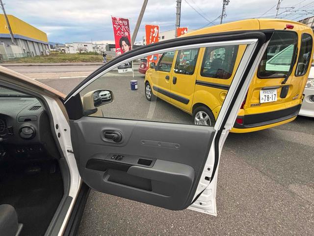 NV150AD VE レーンアシスト 衝突被害軽減システム 電動格納ミラー CVT ESC ミュージックプレイヤー接続可 エアコン パワーウィンドウ 運転席エアバッグ 助手席エアバッグ(19枚目)