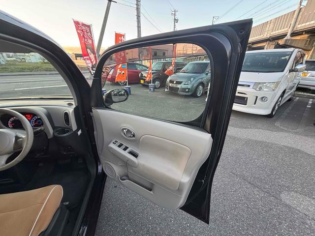 キューブ 15X Vセレクション ETC バックカメラ TV アルミホイール スマートキー アイドリングストップ 電動格納ミラー CVT 盗難防止システム 衝突安全ボディ ベンチシート ABS CD USB ローダウン車高調 ホイール(26枚目)