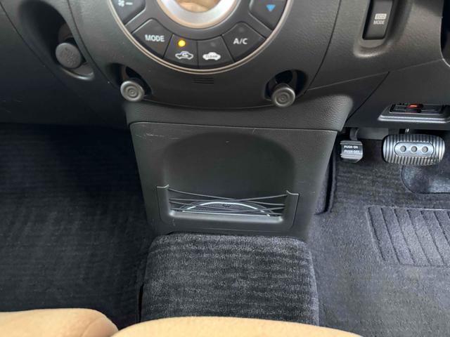 キューブ 15X Vセレクション ETC バックカメラ TV アルミホイール スマートキー アイドリングストップ 電動格納ミラー CVT 盗難防止システム 衝突安全ボディ ベンチシート ABS CD USB ローダウン車高調 ホイール(34枚目)