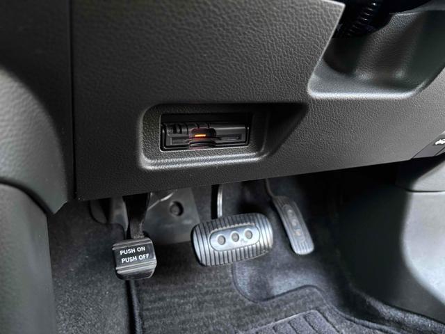 キューブ 15X Vセレクション ETC バックカメラ TV アルミホイール スマートキー アイドリングストップ 電動格納ミラー CVT 盗難防止システム 衝突安全ボディ ベンチシート ABS CD USB ローダウン車高調 ホイール(36枚目)