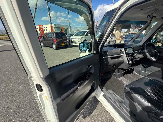 タント カスタムX SA デジタルミラー 車高調 ナビ TV 衝突被害軽減システム LEDヘッドランプ スマートキー アイドリングストップ ベンチシート CVT 盗難防止システム ABS ESC CD USB(49枚目)