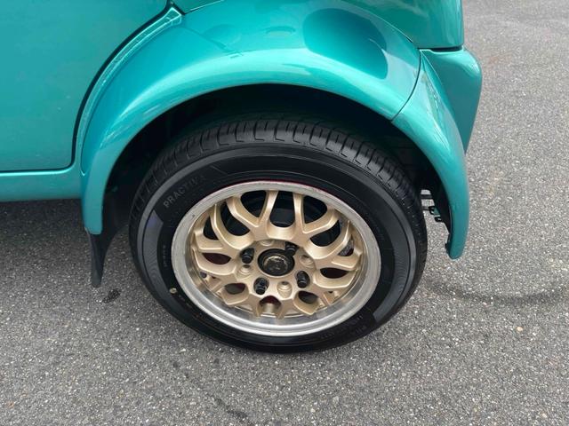 ミゼットII Ｄタイプ　フロア５ＭＴ車　社外マフラー　社外ホイール　社外テールランプ　社外シフトノブ　社外シート　社外ハンドル　社外ヘッドライト　社外キーレス　Ｂｌｕｅｔｏｏｔｈ機能　ＡＵＸ　車検Ｒ９年４月（22枚目）