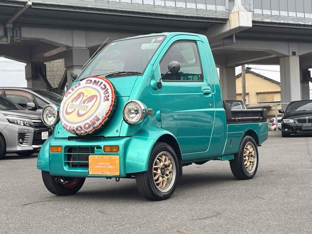 ミゼットII Ｄタイプ　フロア５ＭＴ車　社外マフラー　社外ホイール　社外テールランプ　社外シフトノブ　社外シート　社外ハンドル　社外ヘッドライト　社外キーレス　Ｂｌｕｅｔｏｏｔｈ機能　ＡＵＸ　車検Ｒ９年４月（31枚目）