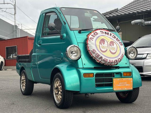 ミゼットII Ｄタイプ　フロア５ＭＴ車　社外マフラー　社外ホイール　社外テールランプ　社外シフトノブ　社外シート　社外ハンドル　社外ヘッドライト　社外キーレス　Ｂｌｕｅｔｏｏｔｈ機能　ＡＵＸ　車検Ｒ９年４月（35枚目）