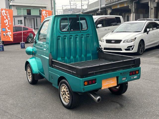 ミゼットII Ｄタイプ　フロア５ＭＴ車　社外マフラー　社外ホイール　社外テールランプ　社外シフトノブ　社外シート　社外ハンドル　社外ヘッドライト　社外キーレス　Ｂｌｕｅｔｏｏｔｈ機能　ＡＵＸ　車検Ｒ９年４月（46枚目）