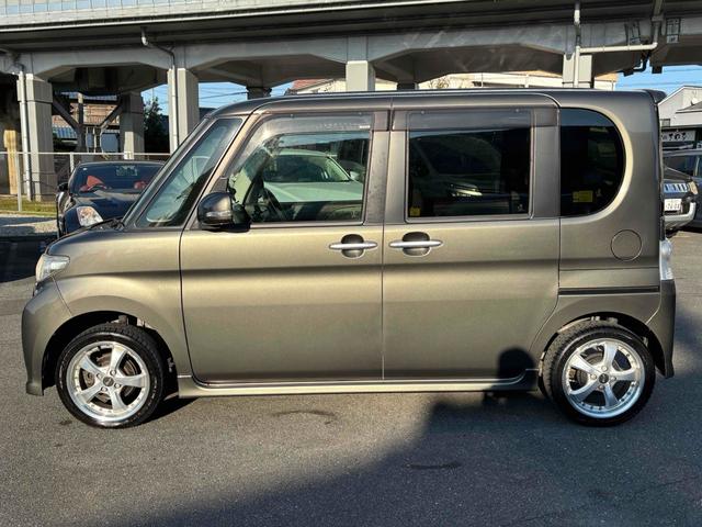 タント カスタムＸ　ドライブレコーダー　電動スライドドア　ナビ　ＴＶ　ＨＩＤ　スマートキー　アイドリングストップ　電動格納ミラー　ベンチシート　ＣＶＴ　盗難防止システム　ＡＢＳ　アルミホイール　衝突安全ボディ　エアコン（5枚目）