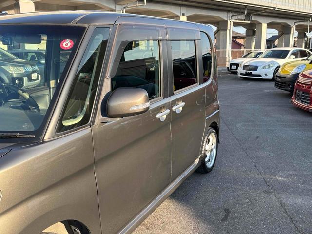 タント カスタムＸ　ドライブレコーダー　電動スライドドア　ナビ　ＴＶ　ＨＩＤ　スマートキー　アイドリングストップ　電動格納ミラー　ベンチシート　ＣＶＴ　盗難防止システム　ＡＢＳ　アルミホイール　衝突安全ボディ　エアコン（11枚目）