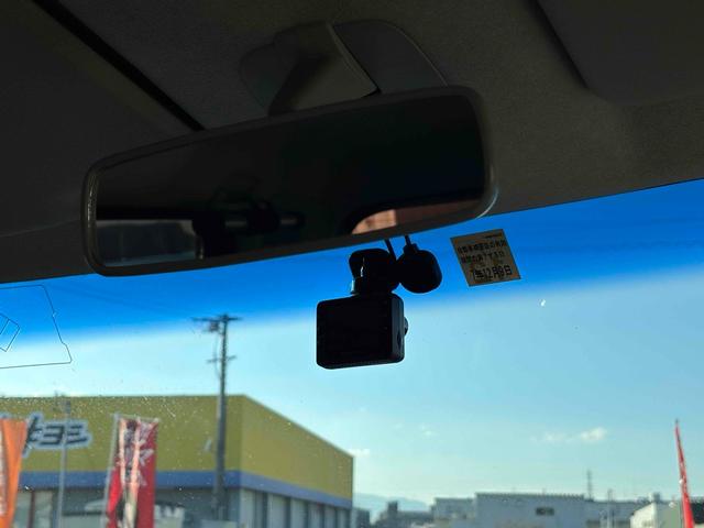 タント カスタムＸ　ドライブレコーダー　電動スライドドア　ナビ　ＴＶ　ＨＩＤ　スマートキー　アイドリングストップ　電動格納ミラー　ベンチシート　ＣＶＴ　盗難防止システム　ＡＢＳ　アルミホイール　衝突安全ボディ　エアコン（34枚目）