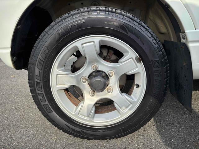 ジムニー ＦＩＳフリースタイルワールドカップリミテッド　４ＷＤ　キーレスエントリー　電動格納ミラー　シートヒーター　ＡＴ　ＡＢＳ　ＣＤ　ＵＳＢ　ルーフレール　アルミホイール　衝突安全ボディ　エアコン　パワーウィンドウ（33枚目）