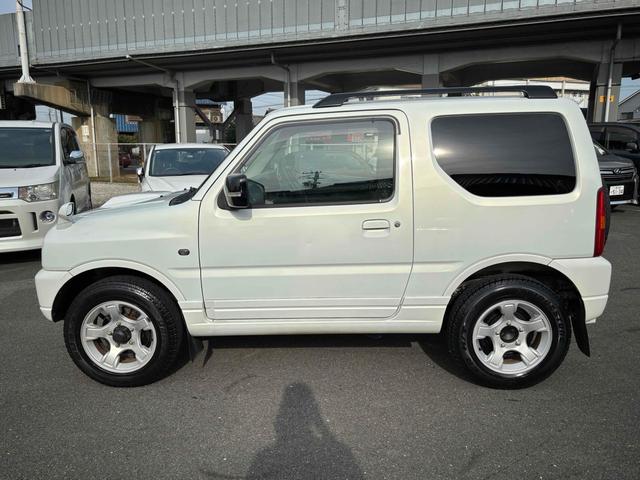 ジムニー ＦＩＳフリースタイルワールドカップリミテッド　４ＷＤ　キーレスエントリー　電動格納ミラー　シートヒーター　ＡＴ　ＡＢＳ　ＣＤ　ＵＳＢ　ルーフレール　アルミホイール　衝突安全ボディ　エアコン　パワーウィンドウ（56枚目）