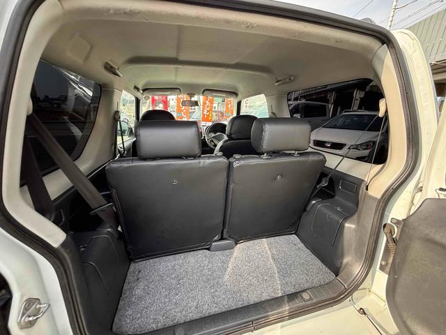 ジムニー ＦＩＳフリースタイルワールドカップリミテッド　４ＷＤ　キーレスエントリー　電動格納ミラー　シートヒーター　ＡＴ　ＡＢＳ　ＣＤ　ＵＳＢ　ルーフレール　アルミホイール　衝突安全ボディ　エアコン　パワーウィンドウ（71枚目）