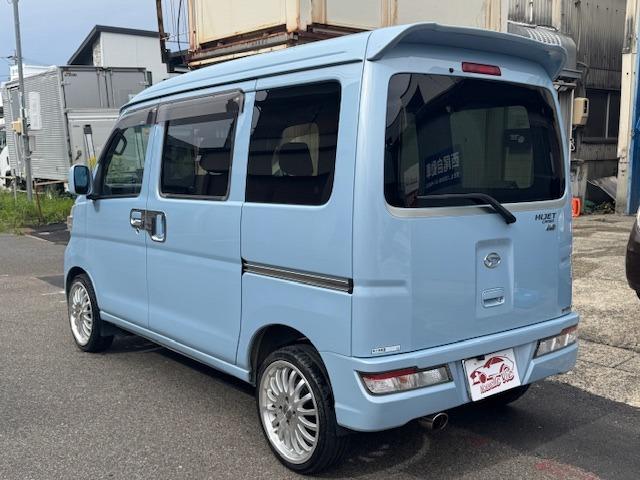 ハイゼットカーゴ クルーズターボ 4WD/5MT/ターボ/カーナビ/バックカメラ/ETC/フルセグTV/Bluetooth/キーレス/(7枚目)