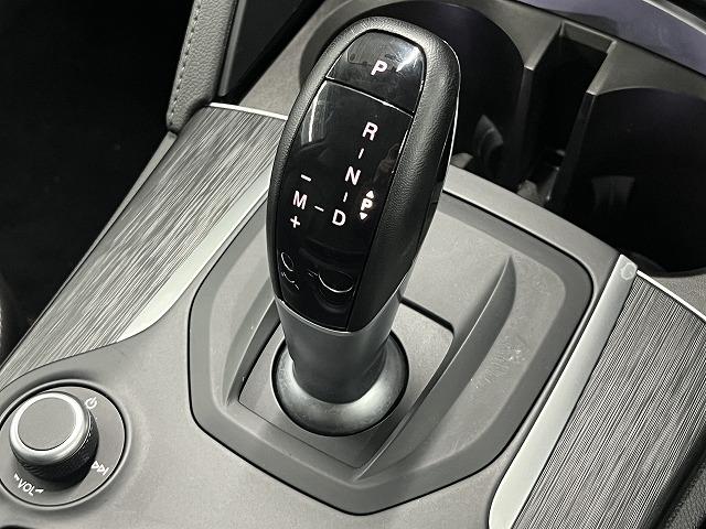 ステルヴィオ ２．０ＴＵＲＢＯ　Ｑ４　禁煙車　黒革シート　シートヒーター　ディスプレーオーディオ　Ｂｌｕｅｔｏｏｔｈ　メモリー機能付き電動シート　ブラインドスポットモニター（47枚目）