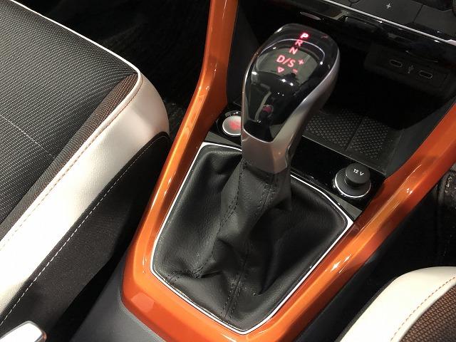 ＴＳＩ　１ｓｔプラス　メーカーナビ　ＡｐｐｌｅＣａｒＰｌａｙ　アダプティブクルコン　オートライト　オートエアコン　ルーフレール　デジタルコックピット　コンビシート　　ブラインドスポット　ＬＥＤライト(49枚目)