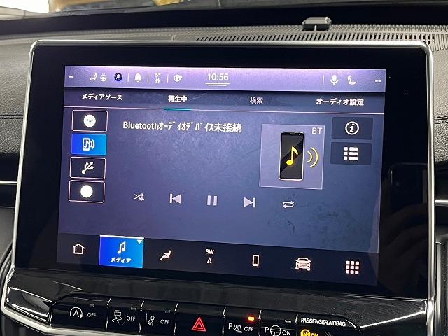 ジープ・コマンダー リミテッド　メーカーナビ　後席モニター　黒本革　ＢＳＭ　３列７人乗り　　ＡｐｐｌｅＣａｒＰｌａｙ　フルセグ　アダプティブクルコン　後席モニター　ＬＥＤライト　パーキングアシスト　クリアランスソナー　電動シート（29枚目）