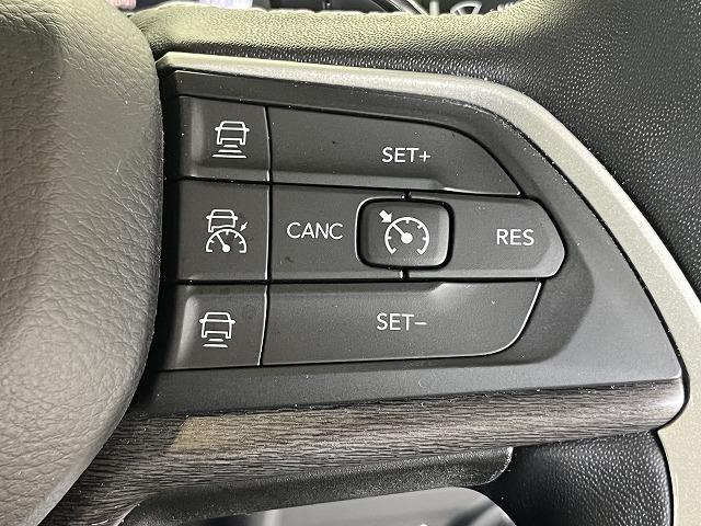 ジープ・グランドチェロキーＬ リミテッド　メーカーナビＴＶ　ＡｐｐｌｅＣａｒＰｌａｙ　黒革　ＬＥＤ　全周囲カメラ　シートヒーター　パワーシート　ブラインドアシスト　ハンドルヒーター　アダプティブクルコン　レーンキープ（40枚目）