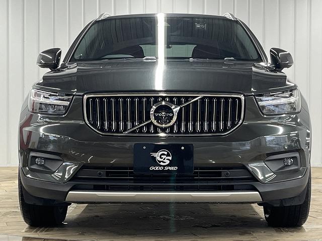 ＸＣ４０ Ｔ４　ＡＷＤ　インスクリプション　メーカーナビフルセグ　Ｂｌｕｅｔｏｏｔｈ　アダプティブクルコン　レーンキープ　４ＷＤ　全周囲カメラ　ブラインドアシスト　フルセグ　クリスタルシフト　本革　シートヒーター　ＬＥＤライト　ハーマンカードン（69枚目）