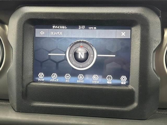 ジープ・ラングラーアンリミテッド スポーツ　禁煙　２．０ターボ　ディスプレーオーディオ　ＡｐｐｌｅＣａｒＰｌａｙ　クルーズコントロール　ヒルアシストコントロール　クリアランスソナー　ブリジストン／オールテレンタイヤ（3枚目）