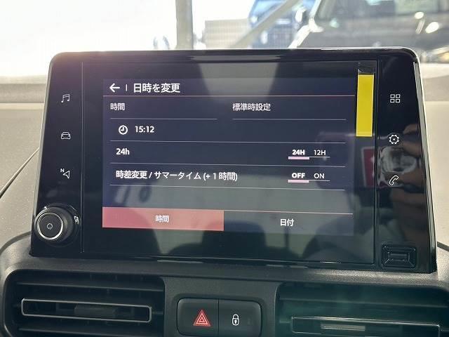 シャイン　ブルーＨＤｉ　Ｄオーディオ　ＡｐｐｌｅＣａｒＰｌａｙ　両側スライド　アダプティブクルコン　ブラインドスポット　アクティブセーフティブレーキ　ＬＥＤライト　ガラスルーフ　ディーゼルＴＢ(3枚目)