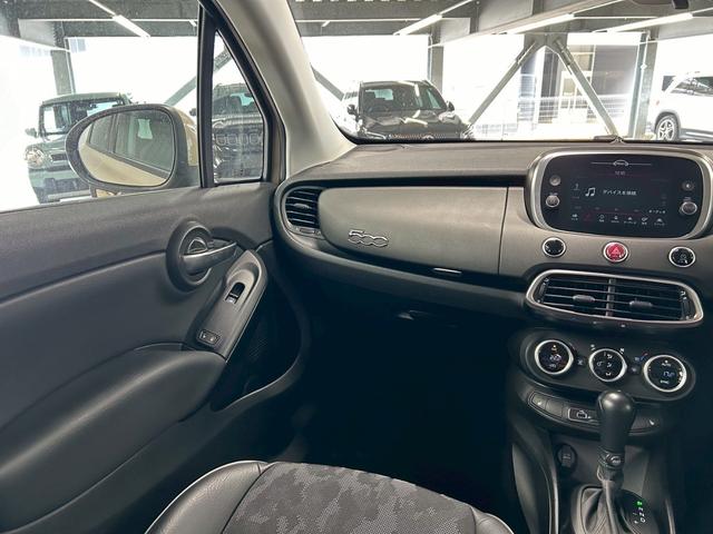 ５００Ｘ ベースグレード　ＡｐｐｌｅＣａｒＰｌａｙ／ＥＴＣ車載器／バックカメラ／シートヒーター／クリアランスソナー／純正アルミホイール／クルーズコントロール／ＥＴＣ／オートライト（45枚目）