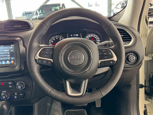 ジープ・レネゲード ロンジチュード　純正ディスプレイオーディオ／ＡｐｐｌｅＣａｒｐｌａｙ／アンドロイドオート／バックカメラ／Ｂｌｕｅｔｏｏｔｈ／ブラインドスポットモニター／レーンキープアシスト／クリアランスソナー（41枚目）