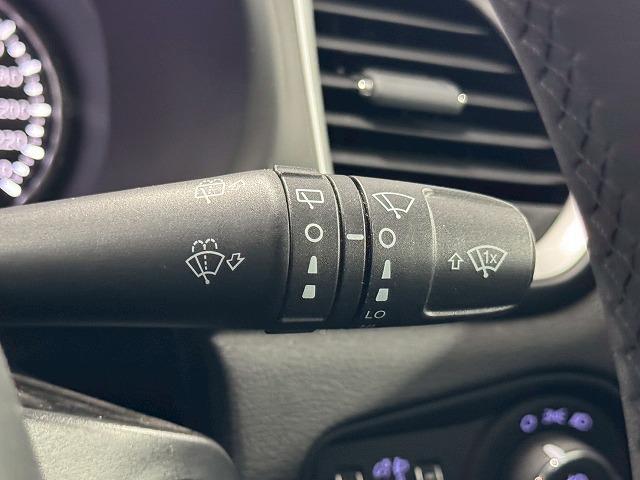 ジープ・レネゲード ロンジチュード　純正ディスプレイオーディオ／ＡｐｐｌｅＣａｒｐｌａｙ／アンドロイドオート／バックカメラ／Ｂｌｕｅｔｏｏｔｈ／ブラインドスポットモニター／レーンキープアシスト／クリアランスソナー（45枚目）