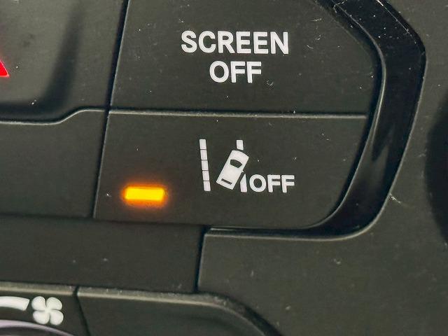 ジープ・レネゲード ロンジチュード　純正ディスプレイオーディオ／ＡｐｐｌｅＣａｒｐｌａｙ／アンドロイドオート／バックカメラ／Ｂｌｕｅｔｏｏｔｈ／ブラインドスポットモニター／レーンキープアシスト／クリアランスソナー（48枚目）