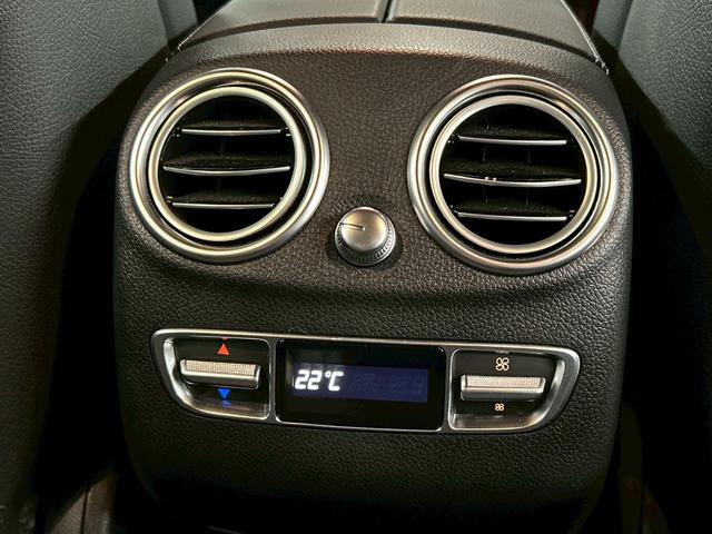 GLC GLC 220 d 4MATIC クーペ AMGライン 全周囲カメラ/アンビエントライト/フルセグ/エアサス/パワーシート/シートヒーター/スマートキー/クリアランスソナー/パーキングアシスト/レーンキープアシスト/ブラインドアシスト/クルコン/LED(46枚目)