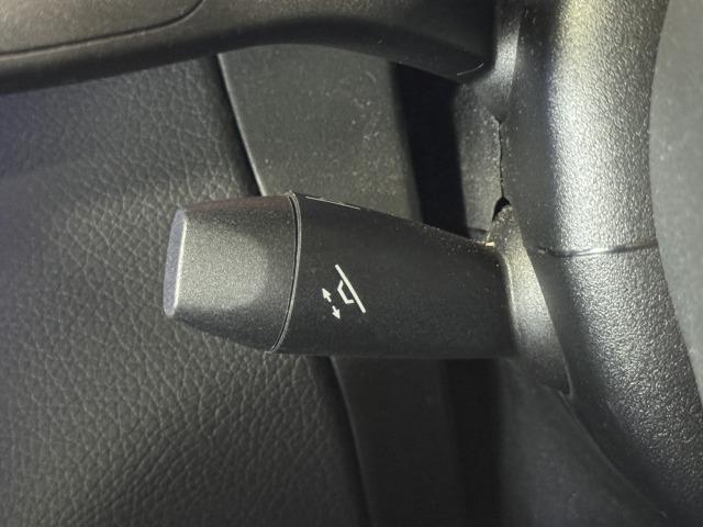 GLC GLC 220 d 4MATIC クーペ AMGライン パノラマサンルーフ/ブラインドスポットモニター/フルセグTV/全周囲カメラ/アダプティブクルーズコントロール/パドルシフト/シートシーター/パワーシート/パワーバックドア/LEDヘッドライト/(50枚目)