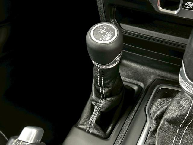 ジープ・ラングラーアンリミテッド サハラ　ＡｐｐｌｅＣａｒｐｌａｙ／フルセグ／アダプティブクルーズコントロール／シートヒーター／ステアリングヒーター／ブラインドスポット／バックモニター／サイドカメラ／純正ナビ／サイドステップ／プッシュスタート（32枚目）