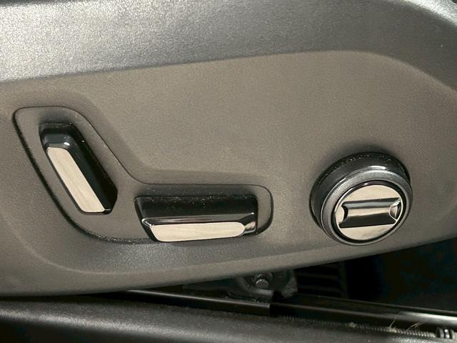 ＸＣ６０ Ｄ４　ＡＷＤ　Ｍｏｍｅｎｔｕｍ　ＡｐｐｌｅＣａｒＰｌａｙ／電動リアゲート／シートヒーター／オートエアコン／パワーシート／シートメモリー／全周囲カメラ／パーキングアシスト／ブラインドアシスト／フルセグ／ＵＳＢポート／クルーズコントロー（55枚目）