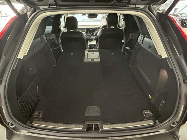 ＸＣ６０ Ｄ４　ＡＷＤ　Ｍｏｍｅｎｔｕｍ　ＡｐｐｌｅＣａｒＰｌａｙ／電動リアゲート／シートヒーター／オートエアコン／パワーシート／シートメモリー／全周囲カメラ／パーキングアシスト／ブラインドアシスト／フルセグ／ＵＳＢポート／クルーズコントロー（58枚目）