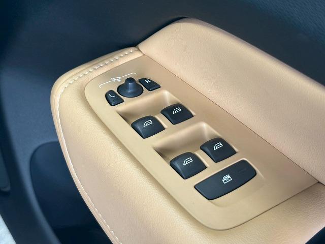 ＸＣ６０ Ｂ５　ＡＷＤ　インスクリプション　ハーマンカードン／ＡｐｐｌｅＣａｒＰｌａｙ／茶革シート／シートヒーター／シートクーラー／レーダークルーズコントロール／ヘッドアップディスプレイ／１９インチアルミ／全方位カメラ／Ｂｌｕｅｔｏｏｔｈ接続／（47枚目）