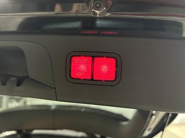 ＧＬＣ ＧＬＣ２２０ｄ　４マチック　ＡＭＧライン　純正ナビ／Ｂｌｕｅｔｏｏｔｈ／全周囲カメラ／フルセグＴＶ／シートヒーター／エアサスペンション／アダプティブクルーズコントロール／ブラインドスポットモニター／電動リアゲート／ＬＥＤヘッドライト（10枚目）