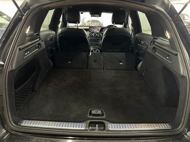 ＧＬＣ ＧＬＣ２２０ｄ　４マチック　ＡＭＧライン　純正ナビ／Ｂｌｕｅｔｏｏｔｈ／全周囲カメラ／フルセグＴＶ／シートヒーター／エアサスペンション／アダプティブクルーズコントロール／ブラインドスポットモニター／電動リアゲート／ＬＥＤヘッドライト（18枚目）