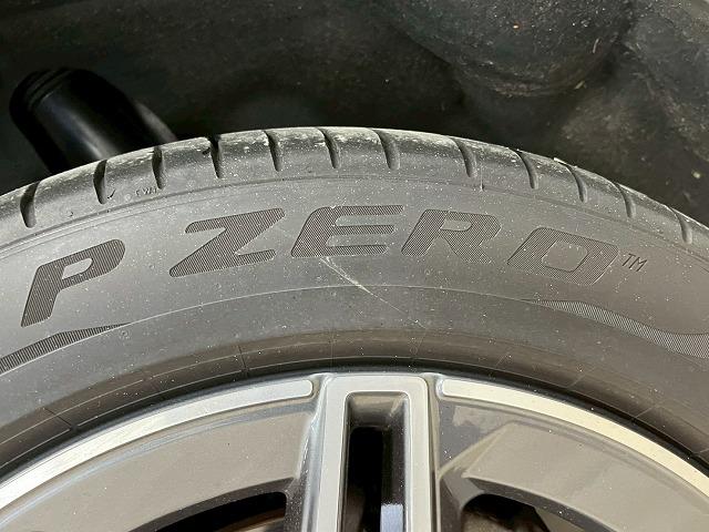 GLB GLB200d 4マチック AMGライン 全周囲カメラ/フルセグ/シートヒーター/ブラインドスポット/パワーテールゲート/アダプティブクルーズコントロール/LEDヘッドライト/パドルシフト/メーカーナビ/ETC/プッシュスタート/純正アルミ(25枚目)