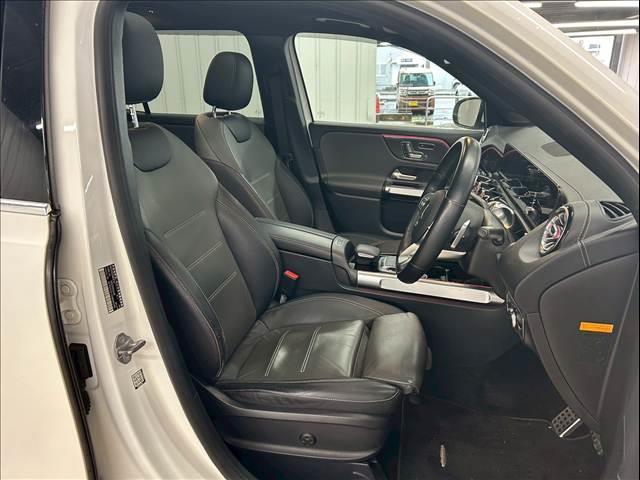 GLB GLB 200d AMGライン サンルーフ/全周囲カメラ/フルセグ/黒革/シートヒーター/パワーシート/ブラインドアシスト/アンビエントライト/クリアランスソナー/電動リアゲート/スマートキー/アダプティブクルーズコントロール(7枚目)