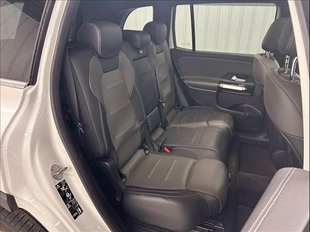 GLB GLB 200d AMGライン サンルーフ/全周囲カメラ/フルセグ/黒革/シートヒーター/パワーシート/ブラインドアシスト/アンビエントライト/クリアランスソナー/電動リアゲート/スマートキー/アダプティブクルーズコントロール(8枚目)