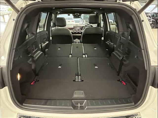 GLB GLB 200d AMGライン サンルーフ/全周囲カメラ/フルセグ/黒革/シートヒーター/パワーシート/ブラインドアシスト/アンビエントライト/クリアランスソナー/電動リアゲート/スマートキー/アダプティブクルーズコントロール(18枚目)