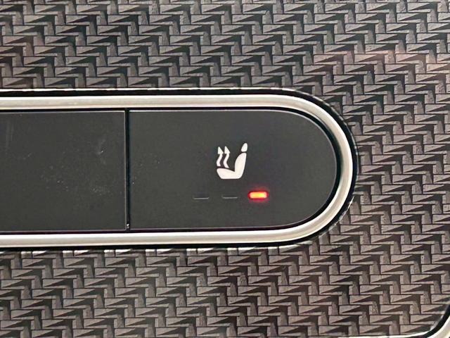 GLB GLB 200d AMGライン サンルーフ/全周囲カメラ/フルセグ/黒革/シートヒーター/パワーシート/ブラインドアシスト/アンビエントライト/クリアランスソナー/電動リアゲート/スマートキー/アダプティブクルーズコントロール(40枚目)