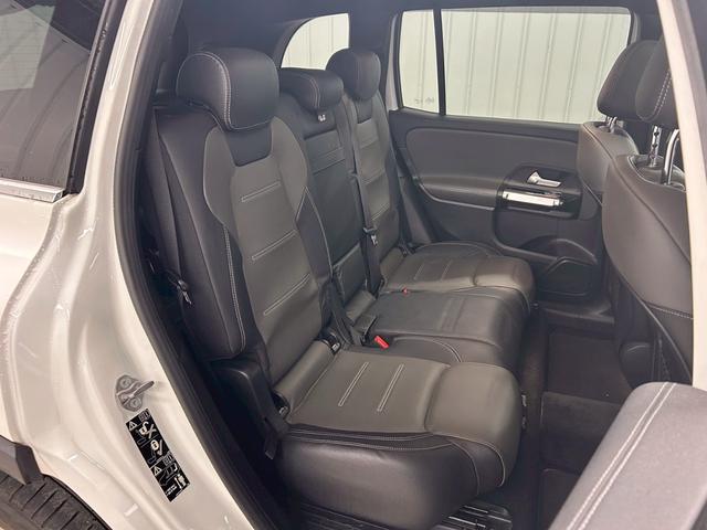 GLB GLB 200d AMGライン サンルーフ/全周囲カメラ/フルセグ/黒革/シートヒーター/パワーシート/ブラインドアシスト/アンビエントライト/クリアランスソナー/電動リアゲート/スマートキー/アダプティブクルーズコントロール(59枚目)