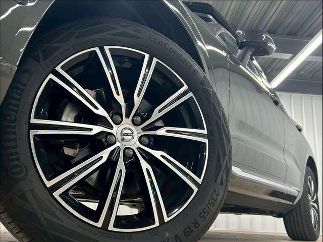 XC60 B5 AWD インスクリプション AppleCarPlay/ハーマンカードン/ベージュ革/シートヒーター/シートエアコン/ステアリングヒーター/全周囲カメラ/クルーズコントロール/フルセグ/パーキングアシスト/パワーシート/(19枚目)